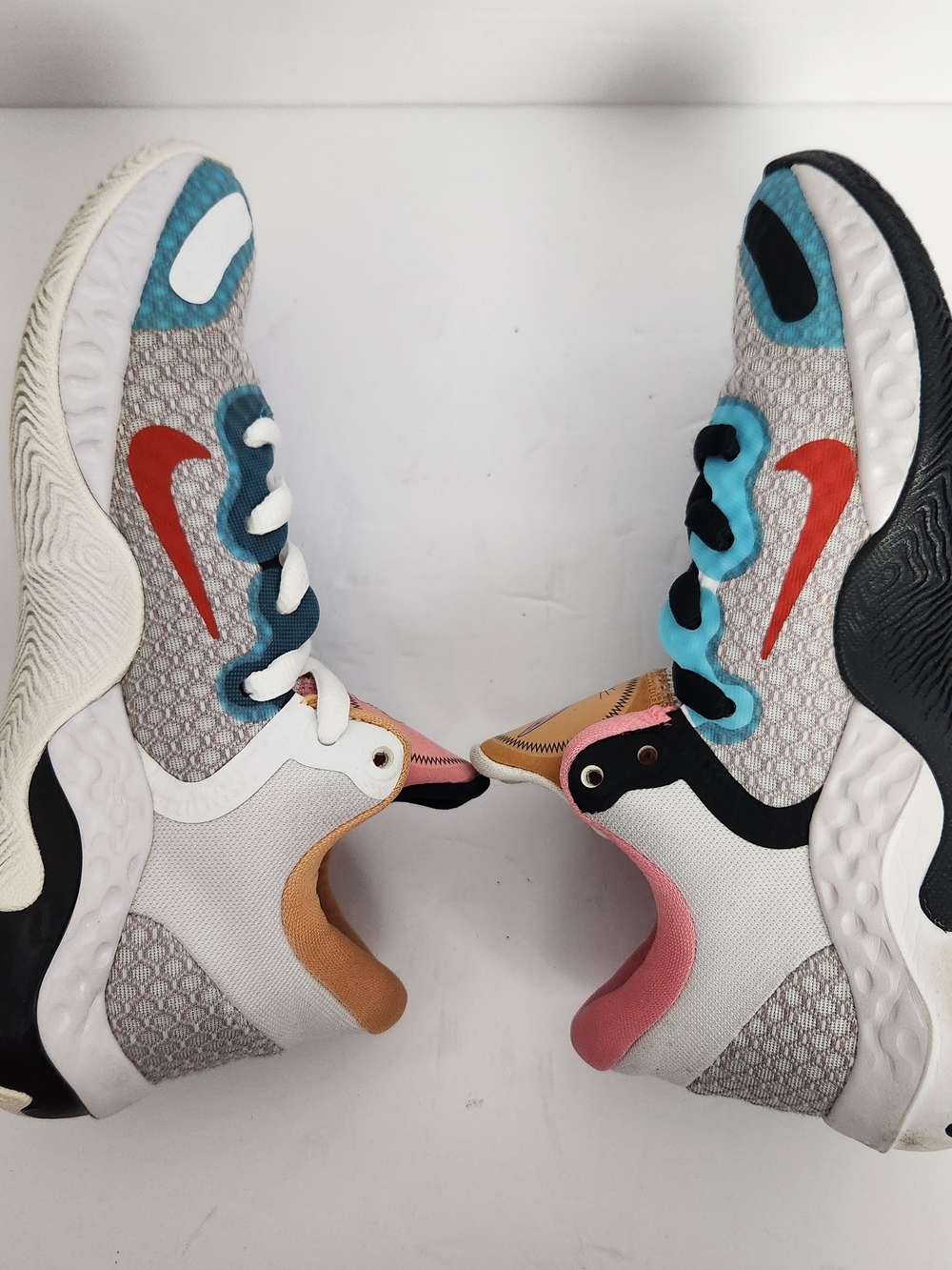 Nike Renew Elevate 2 Space Jam Bugs & Lola Bunny Men's Size 6.5 Basketball Shoes - Picture 8 of 12